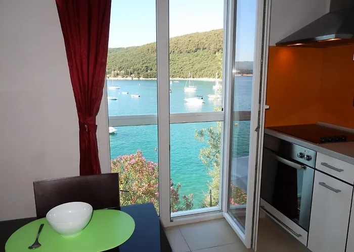 Milevoj-6 By Interhome 아파트 *